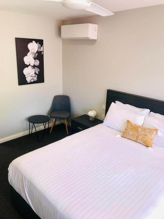 Hive Hotel, Moruya Exterior photo